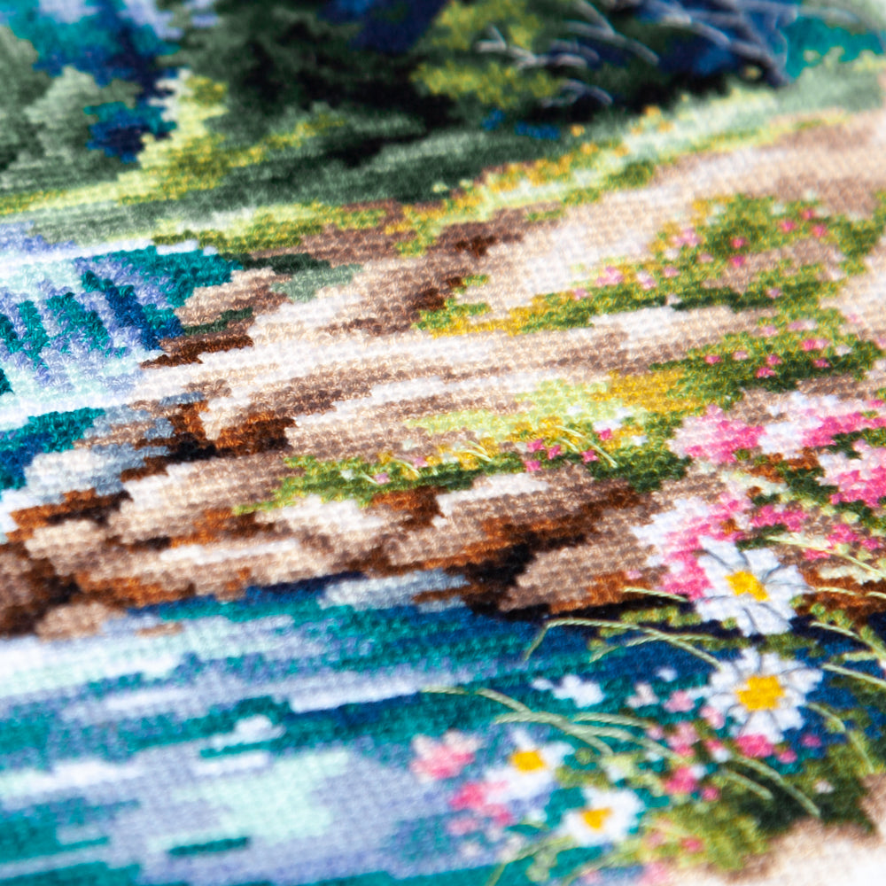 Kit de punto de cruz Magic Needle 70-43 Life Flows, paisaje de río y montaña