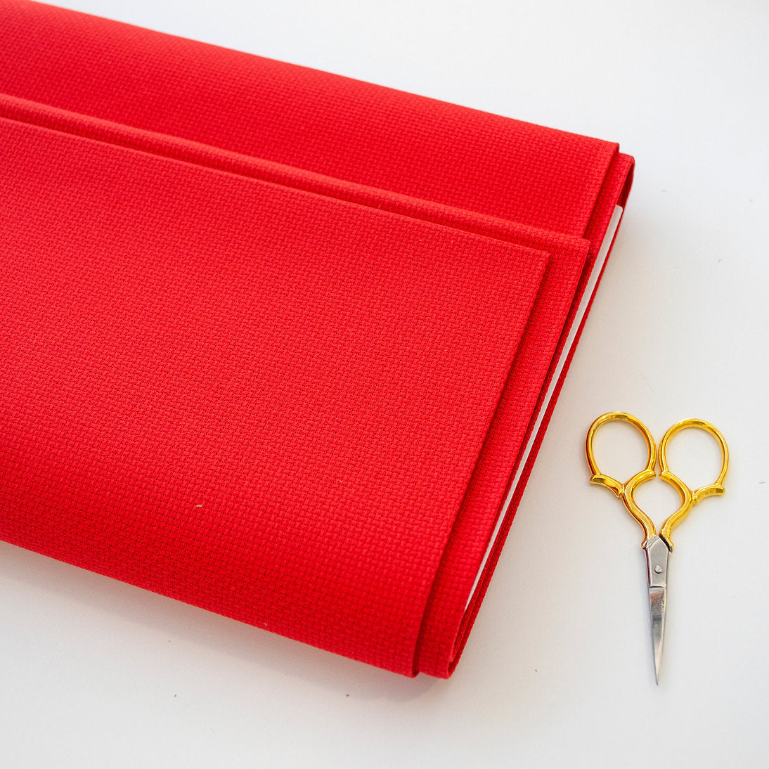 Tela AIDA 14 ct Zweigart algodón rojo para bordado