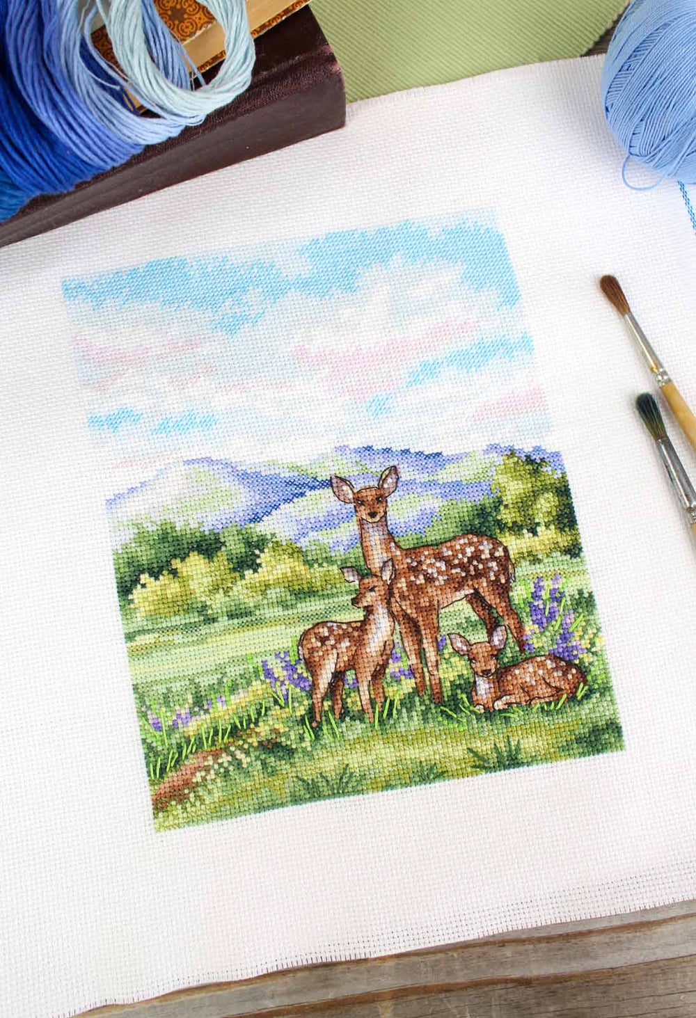 Kit de Punto de Cruz MP Studia SNV-936 – Graceful Deer