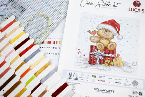 Luca-S B1431 – Cadeaux de Noël | Kit de point de croix de Noël avec ours en peluche et cadeaux