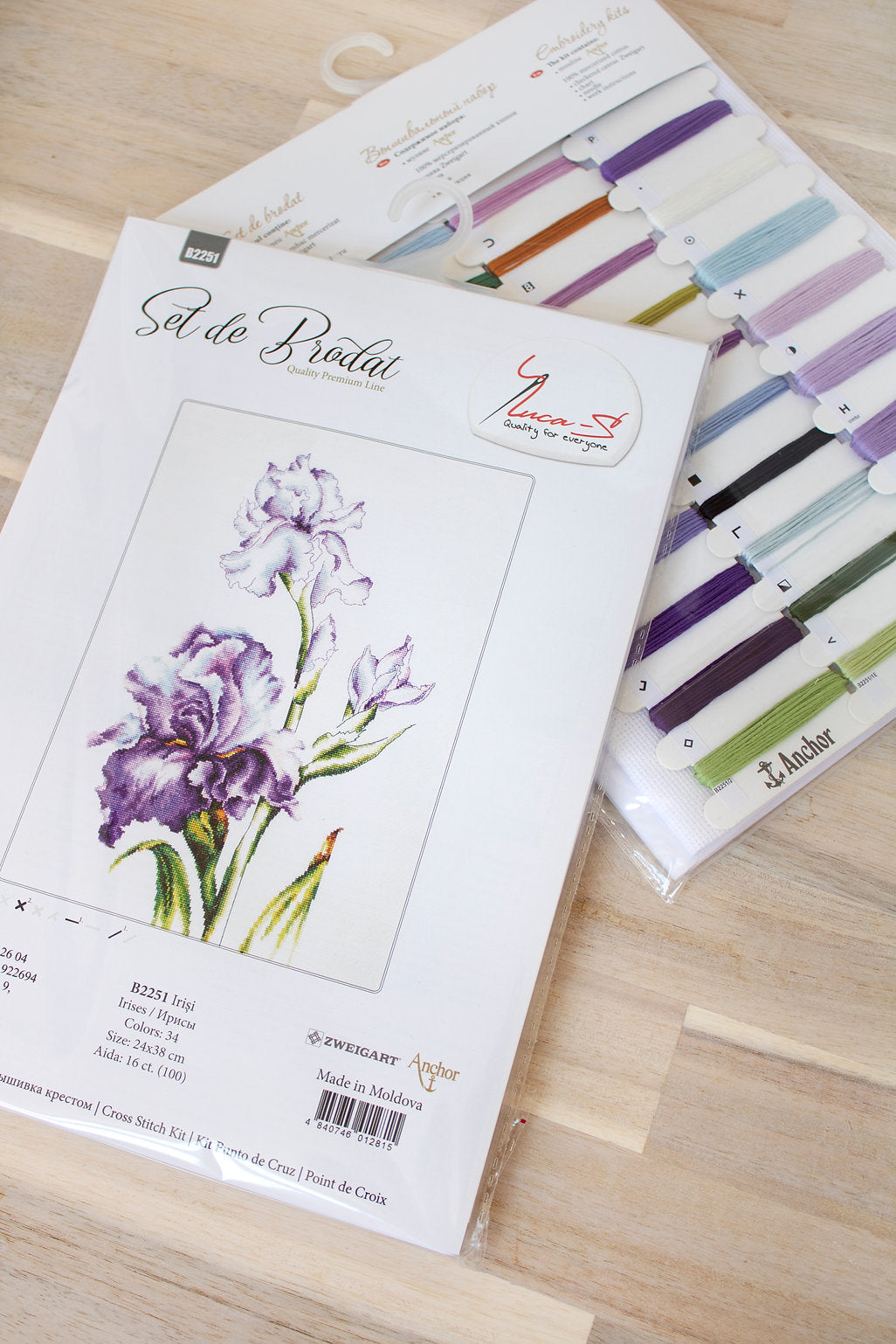 Cross Stitch Kit Lilies - B2251 Luca-S