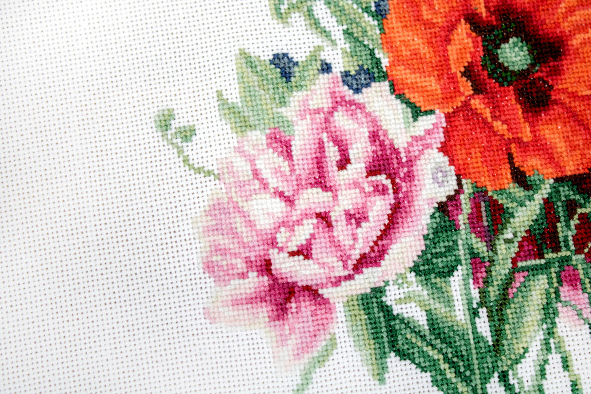 B2350 Poppy and Peony - Luca-S - Cross Stitch Kit
