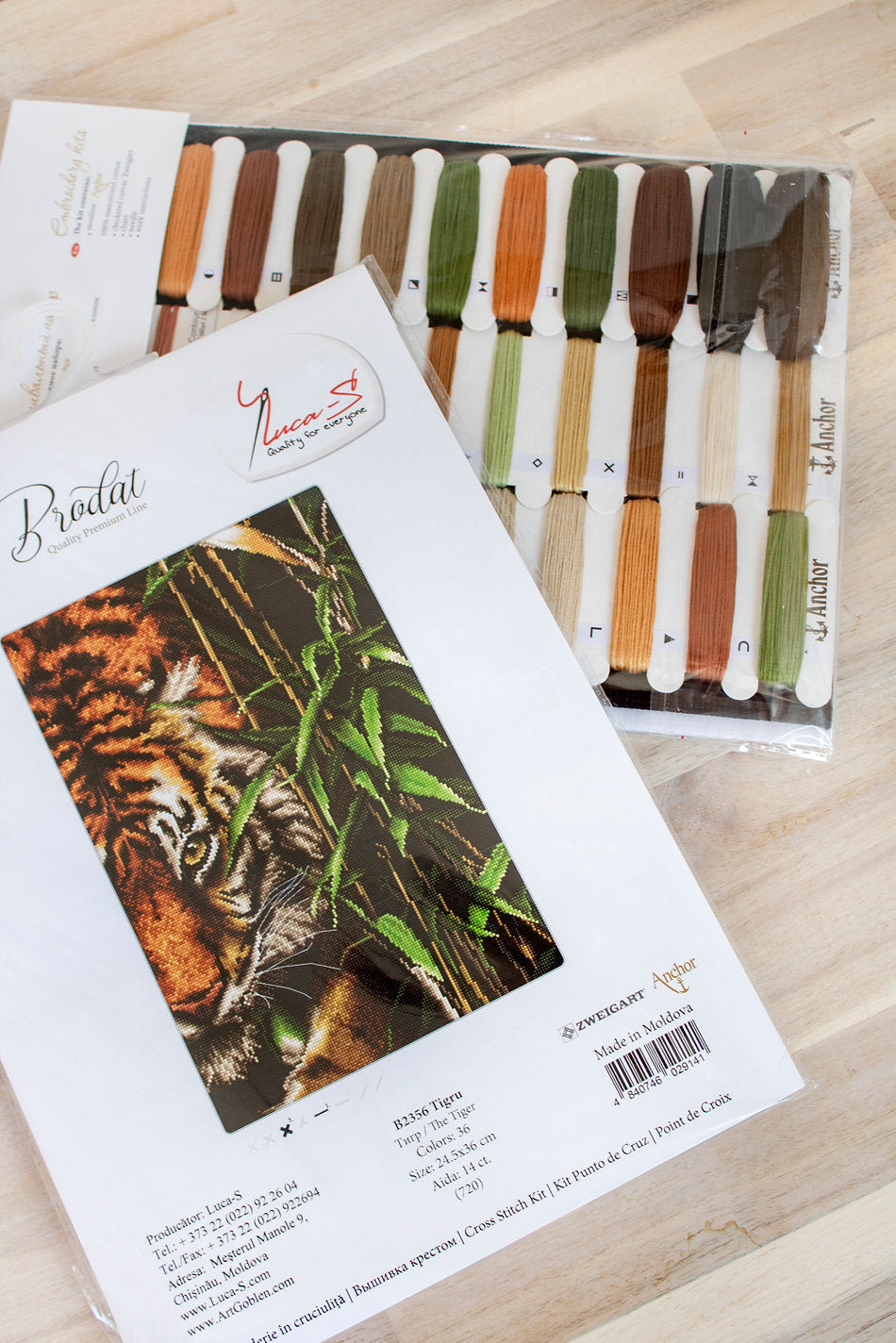 B2356 The Tiger - Luca-S - Cross Stitch Kit