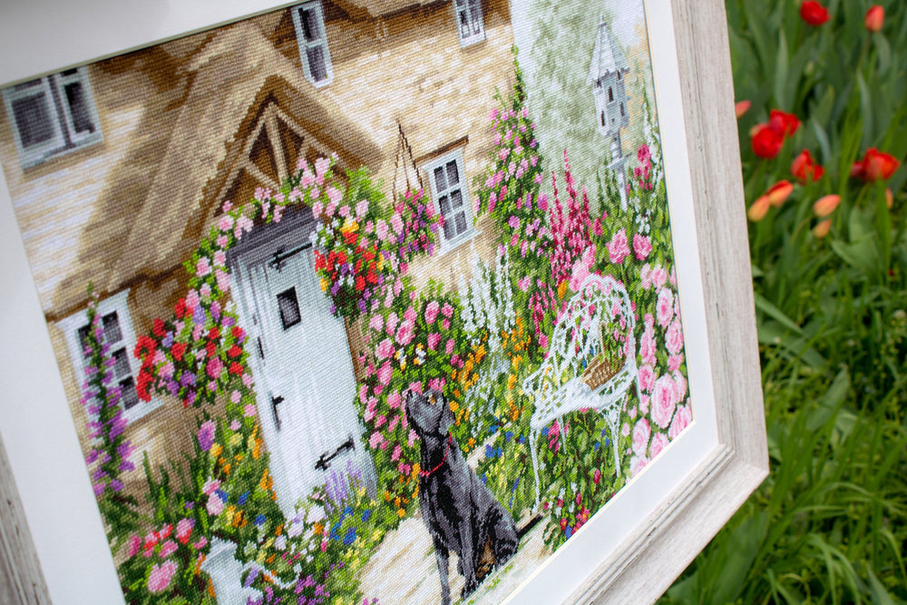 Cabin Garden - Luca-S Cross Stitch Kit B2377