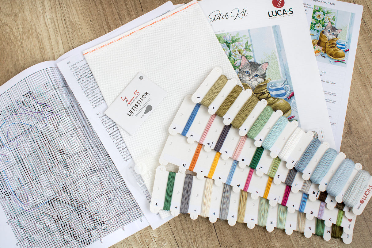 (Discontinué) Chaton mignon - B2391 Luca-S - Kit de point de croix