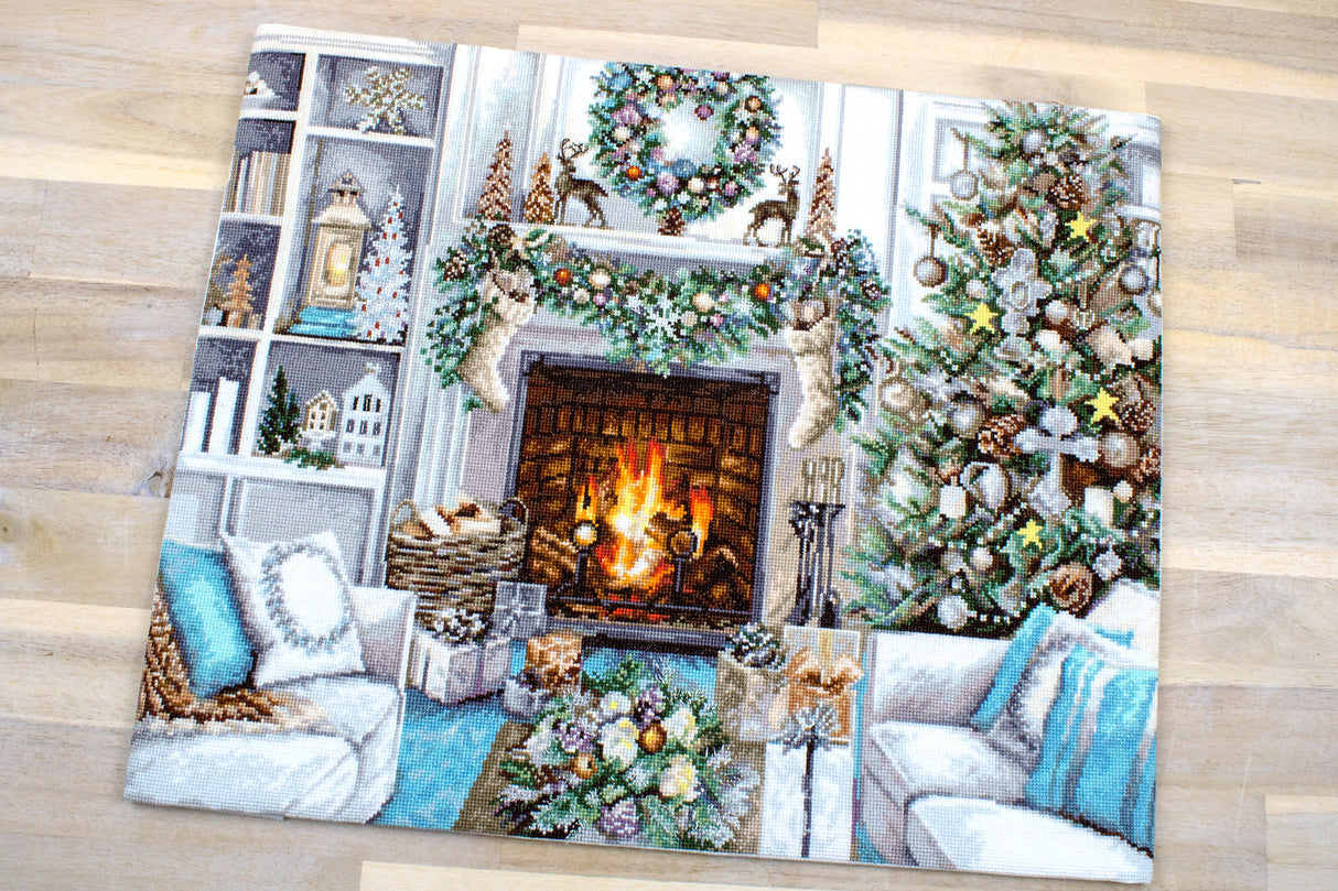 B2394 Christmas Interior - Luca-S - Cross Stitch Kit