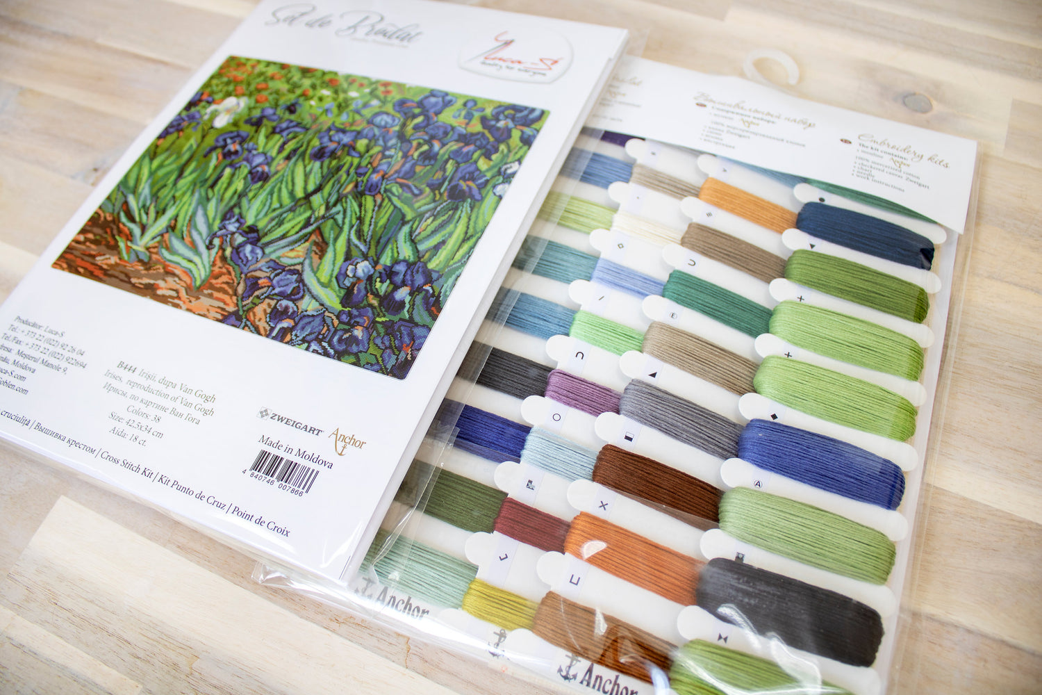 Van Gogh Lilies - B444 Luca-S - Cross Stitch Kit