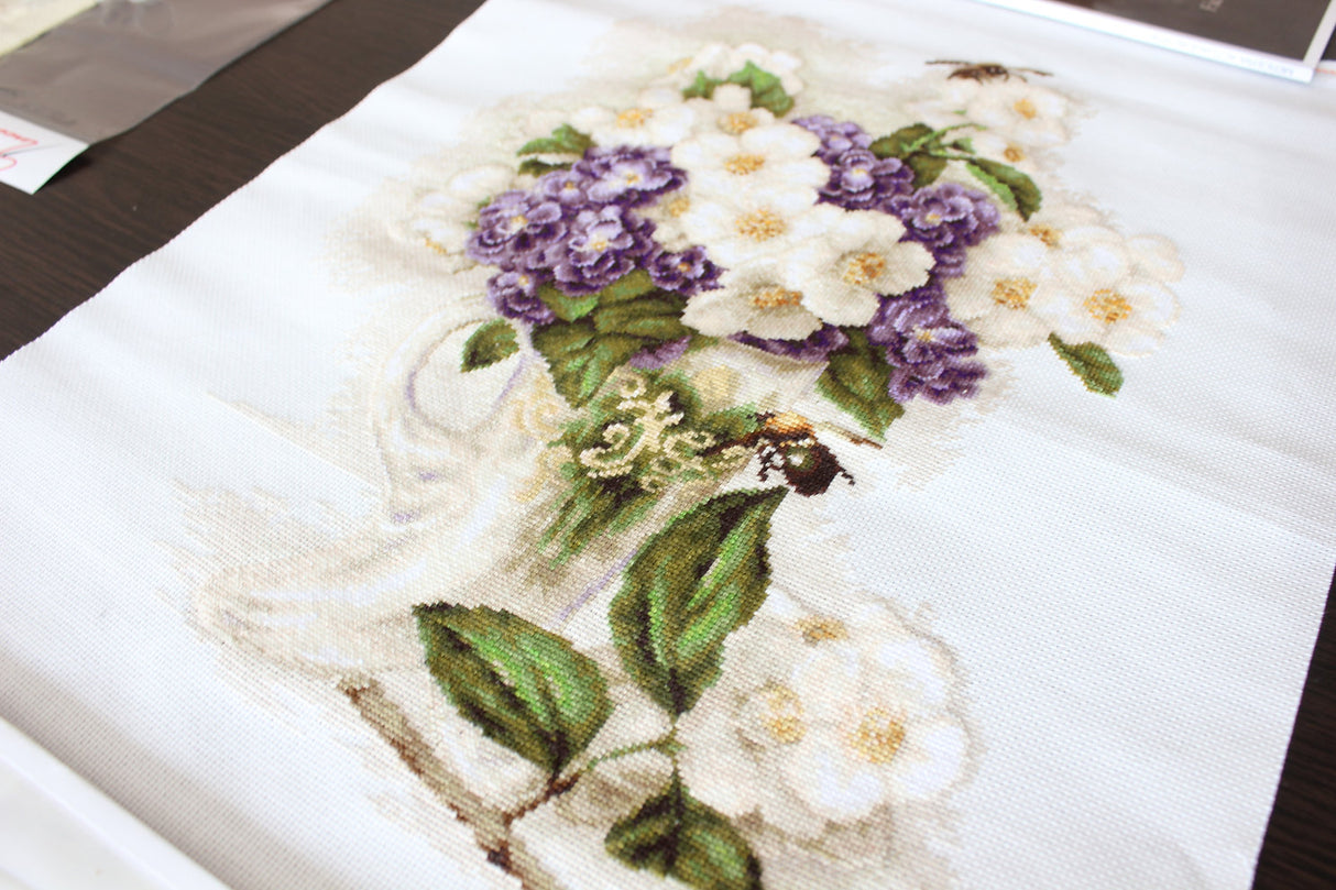 B512 Vase au jasmin - Luca-S - Kit de point de croix