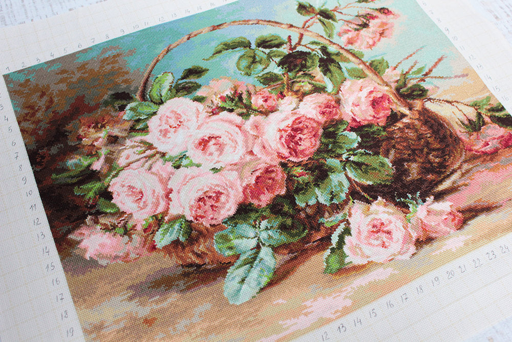 B547 Basket of pink roses - Luca-S Cross Stitch Kit