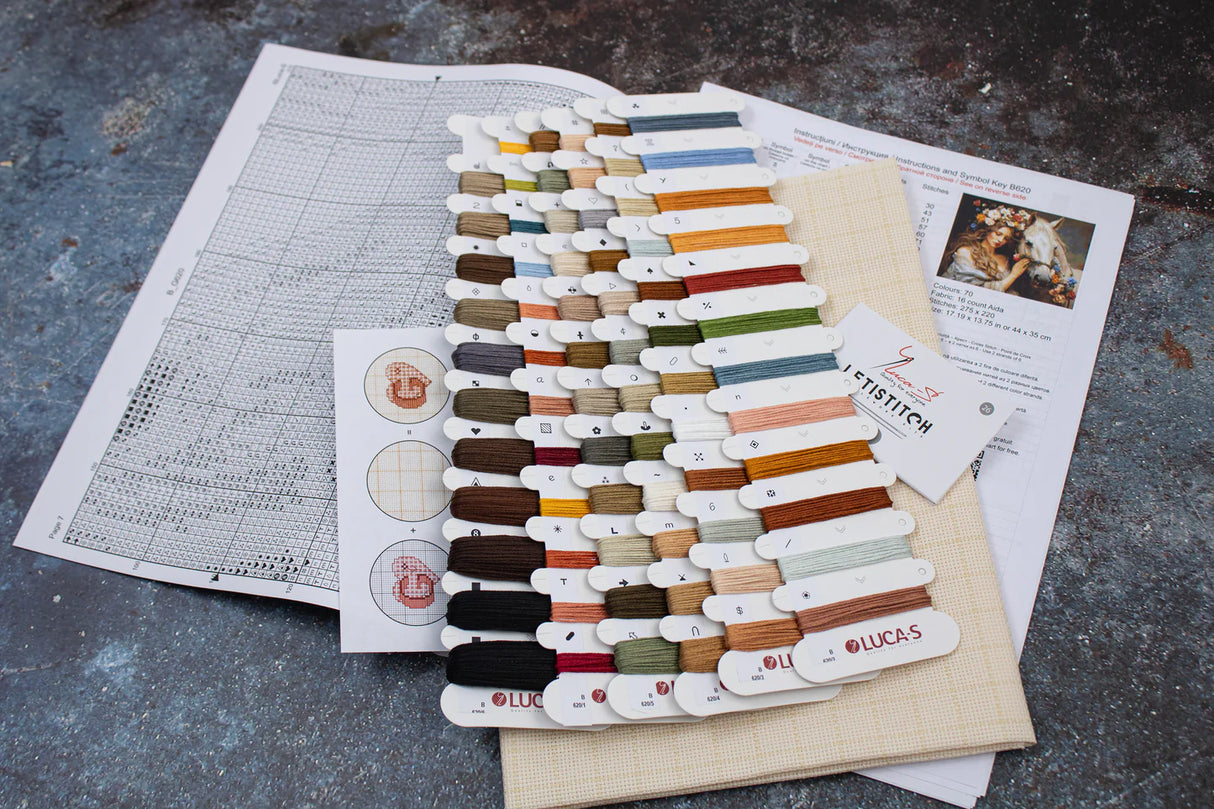Materiales incluidos en el kit de punto de cruz Luca-S GOLD B620
