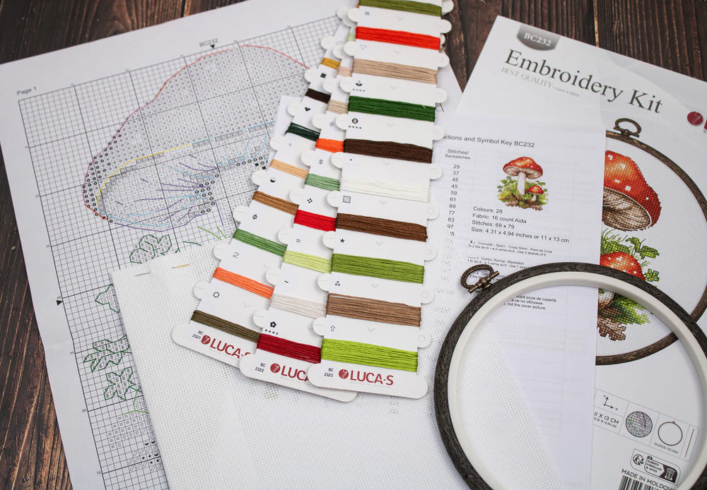 Kit de Punto de Cruz con Aro Incluido Luca-S - Amanita Muscaria, BC232