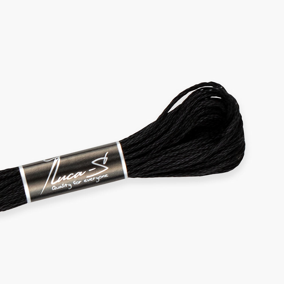 BLACK / Black Mouline Threads Luca-S