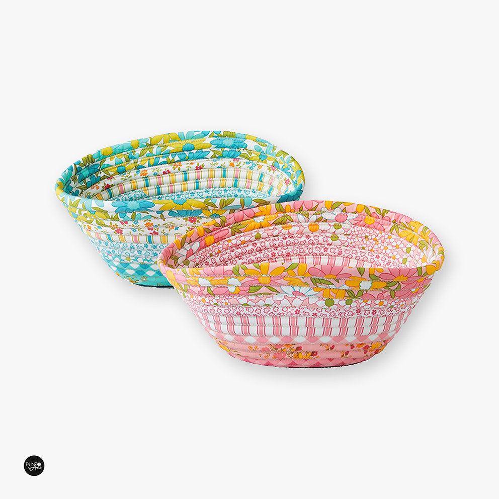 Clover 4022 Fabric Tube Maker Tool | Transform strips of fabric into tubes quickly and easily