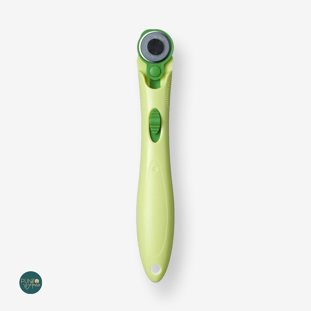 Coupeur circulaire Clover 7503 18 mm : précision et confort à chaque coupe