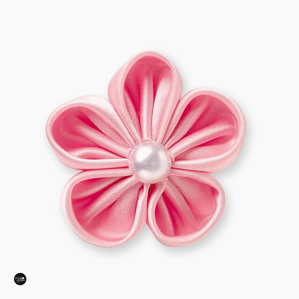 Clover 8486 Kanzashi template for making fabric flowers