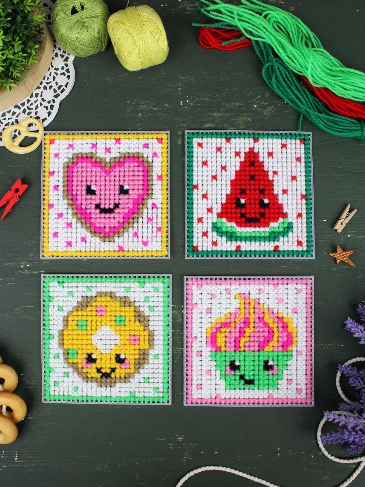 Kit de punto de cruz MP Studia “Dulces divertidos. Set de 4” SN-001