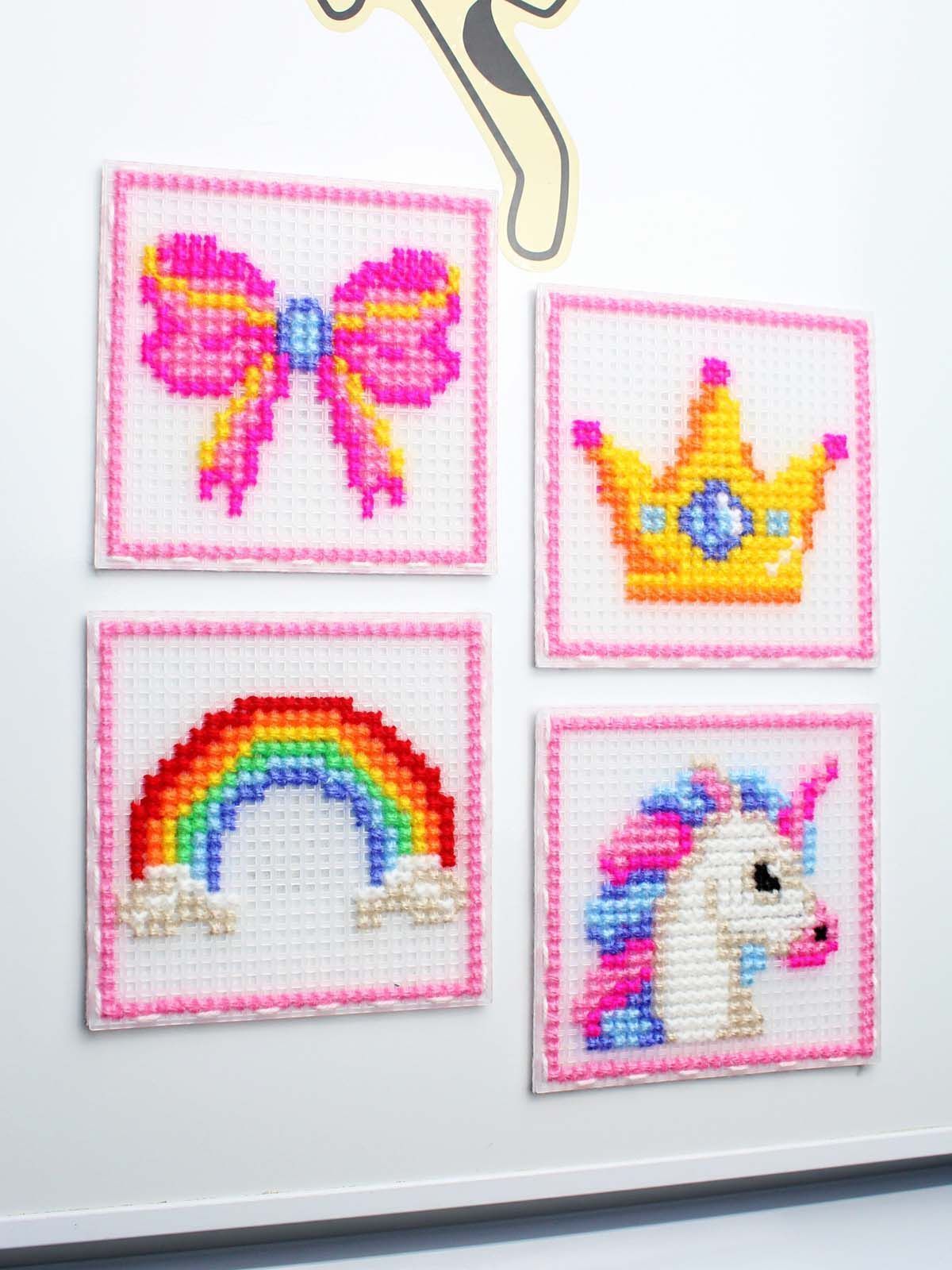 Kit de punto de cruz MP Studia “Set de princesa. Set de 4” SN-003