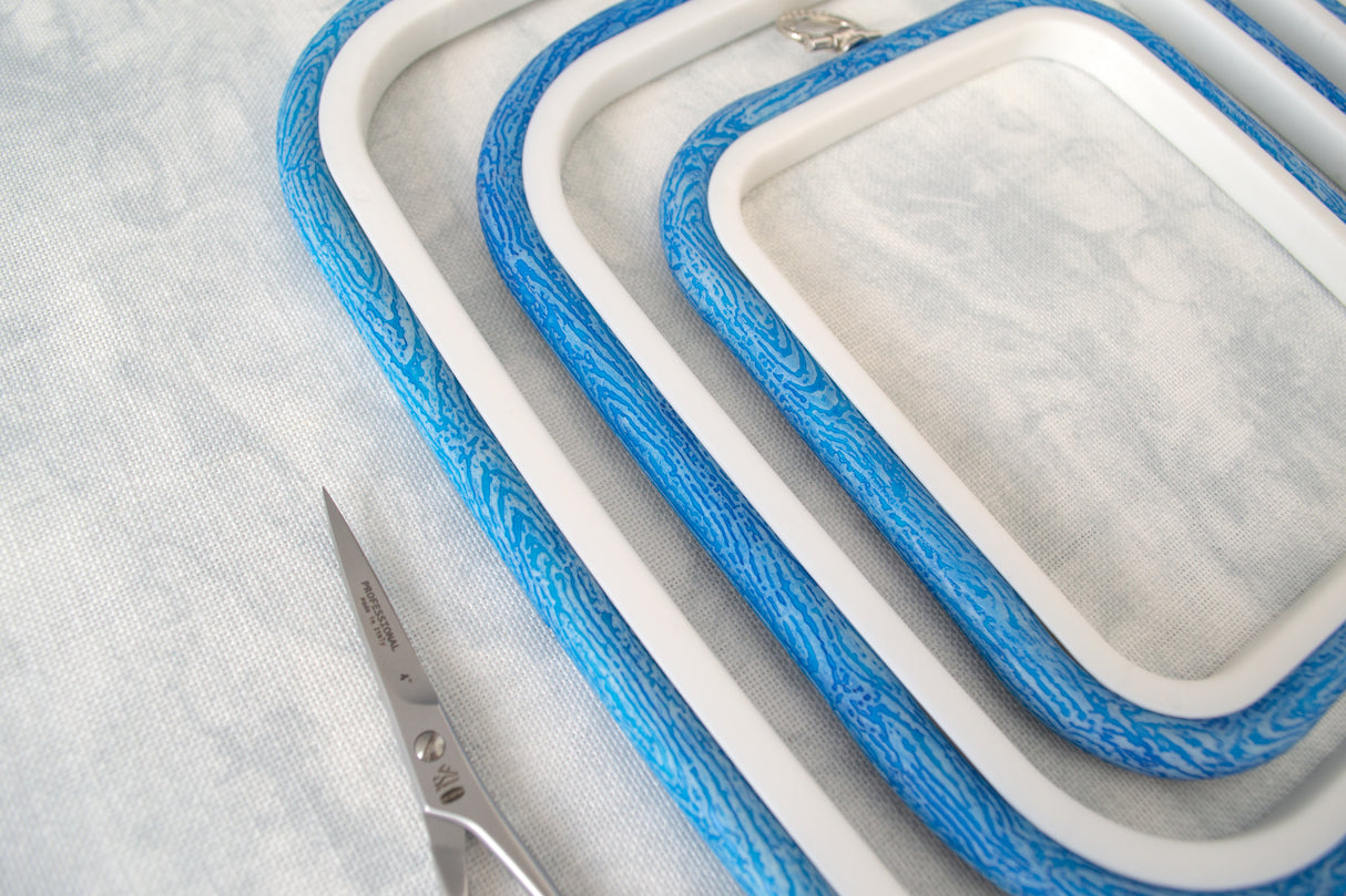 Bastidor-Marco Cuadrado Flexi Hoop de Nurge: Azul Vibrante para Resaltar tus Bordados