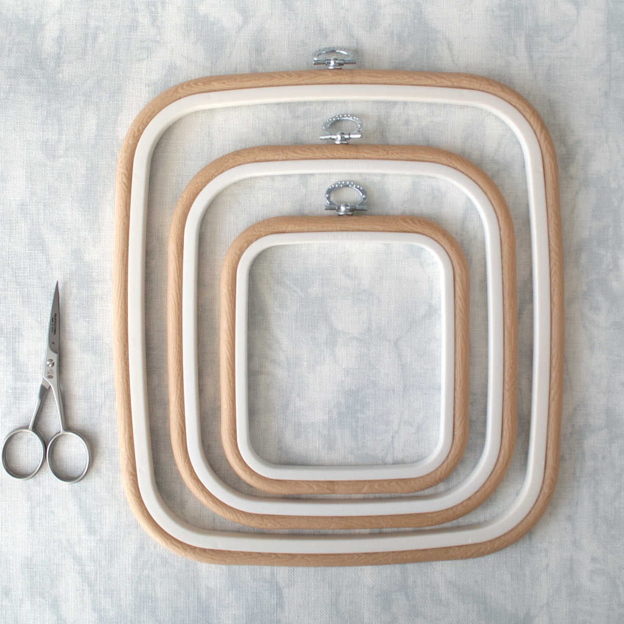 Nurge Flexi Hoop Square Frame-Frame: Elegance and Functionality in Beige