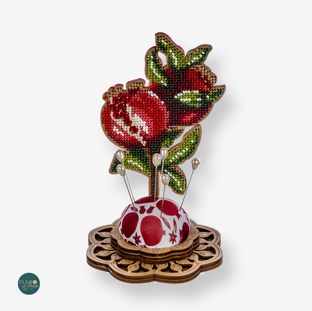 FLK-287 Coussin à épingles - Grenades - Kit avec perles - Bois