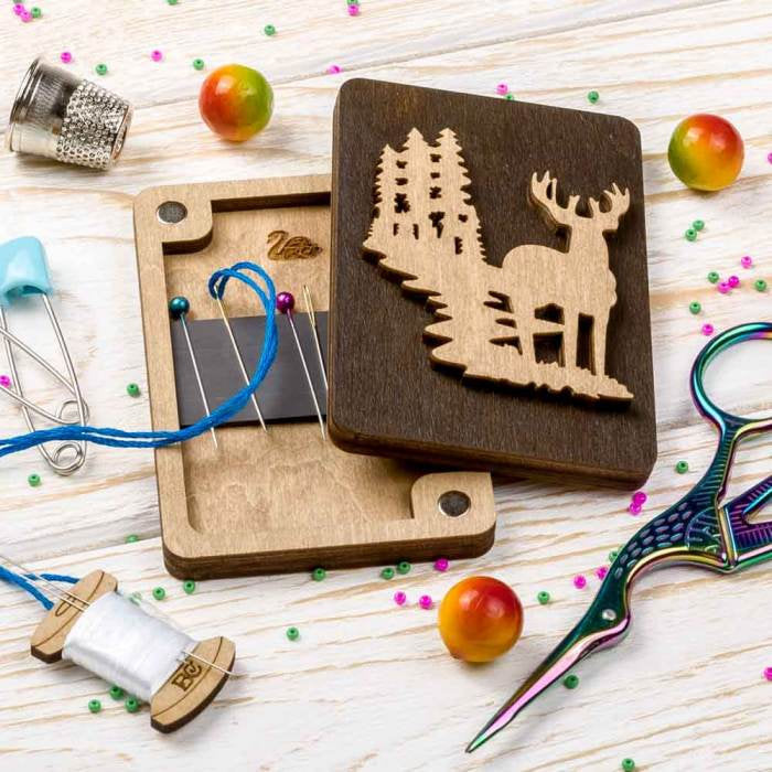 Magnetic Case 'Moose in the Forest' FLZB(N)-031 for Needles - Volshebnaya Strana