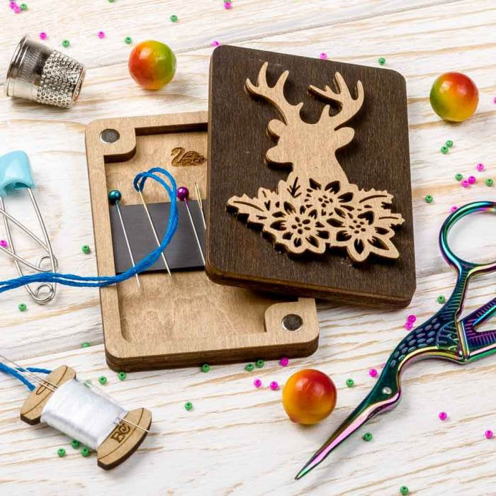 FLZB(N)-032 Magnetic Case for Sewing and Embroidery Needles - Wonderland Crafts