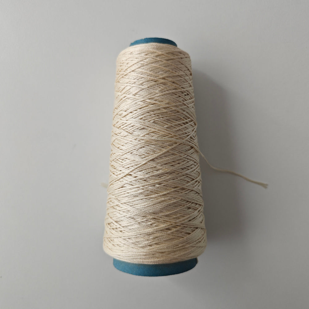 Cône DMC ECRU - 100gr. environ. 425 Mètres - Couleur ECRU