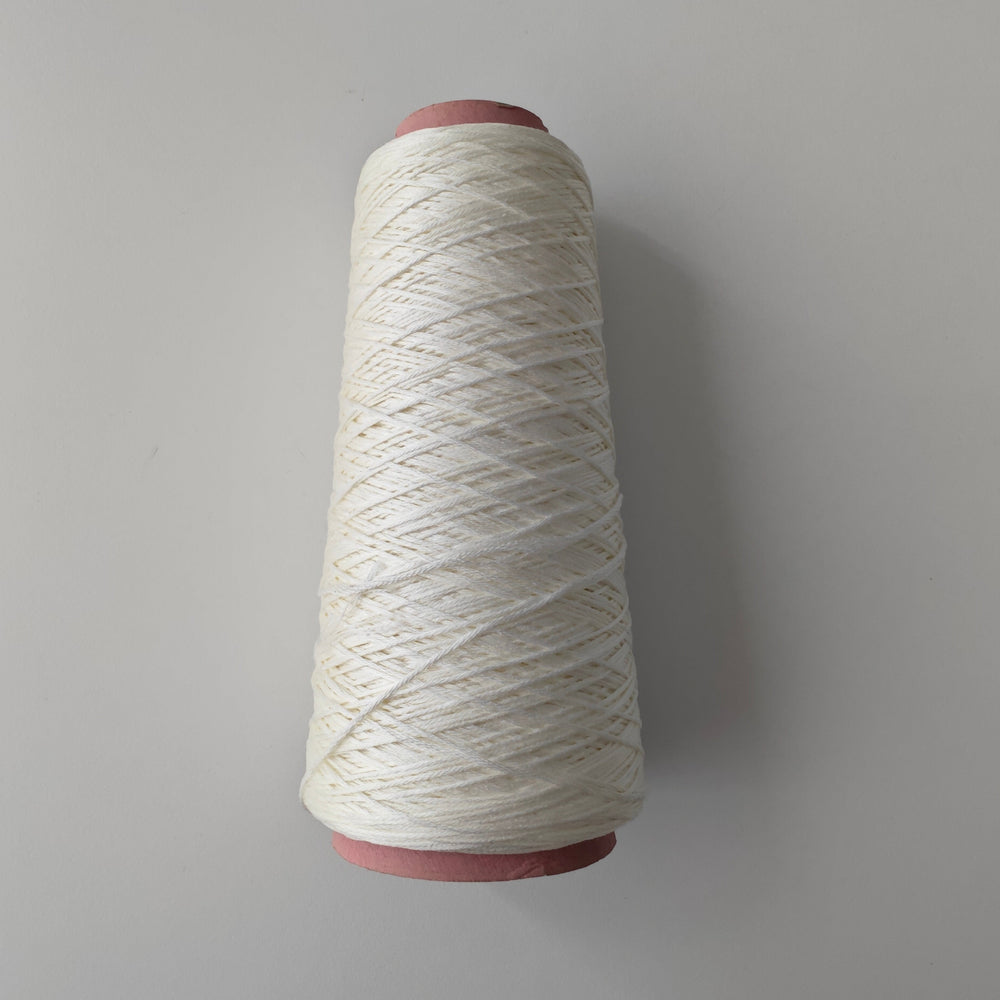 Cône DMC 3865 - 100gr. environ. 425 mètres - Couleur 3865