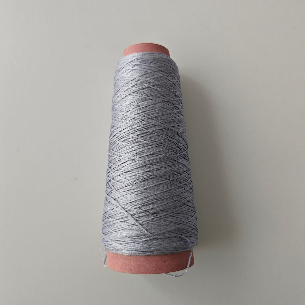 Cône DMC 415 - 100gr. environ. 425 mètres - Couleur 415