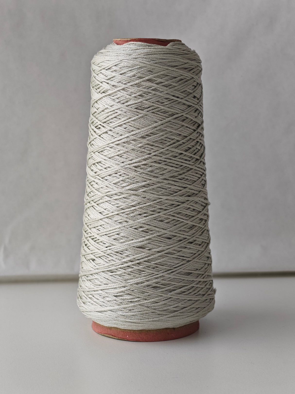 DMC 3072 Cono - 100gr. aprox. 425 Metros - Color 3072