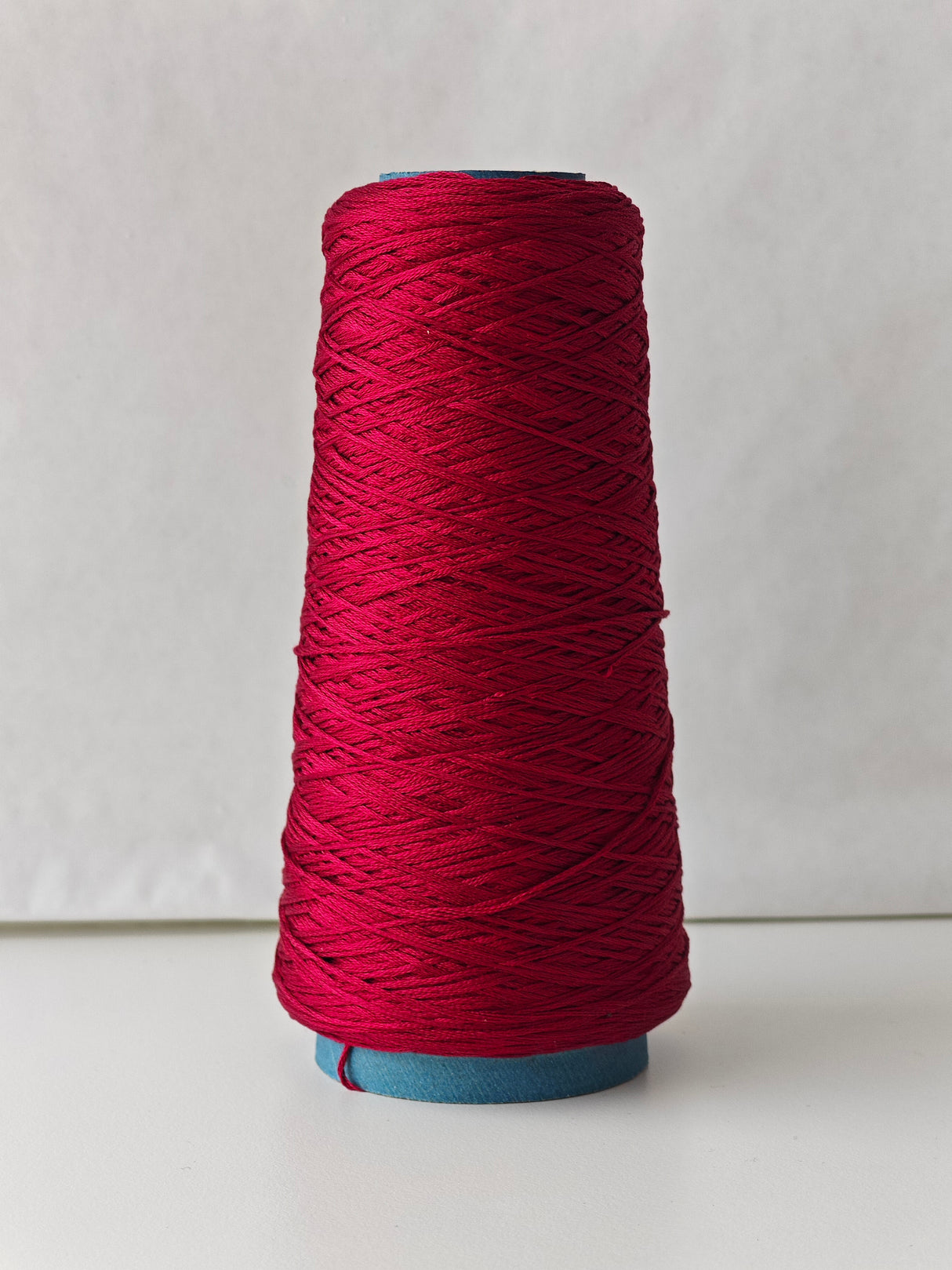 DMC 815 Cono - 100gr. aprox. 425 Metros - Color 815