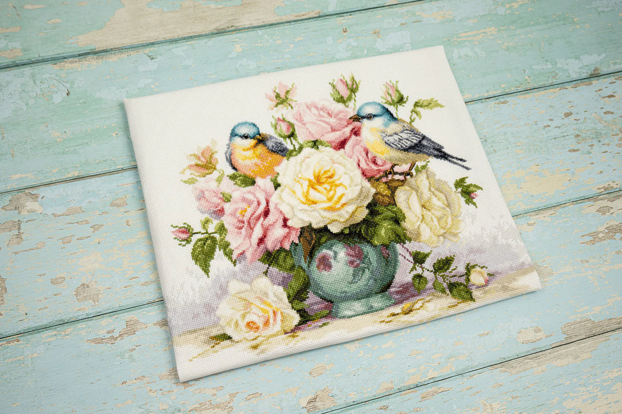 Kit de Punto de Cruz - "Vase with Roses and Birds" de Luca-S, B7038