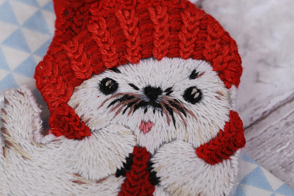 Brooch. Baby Seal in the hat - JK-2222 Panna - Traditional embroidery kit