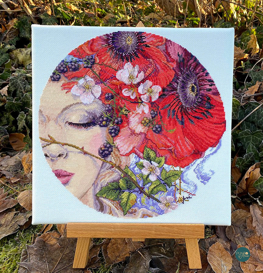 Cross Stitch Kit "She Sleeps" by Merejka K-185