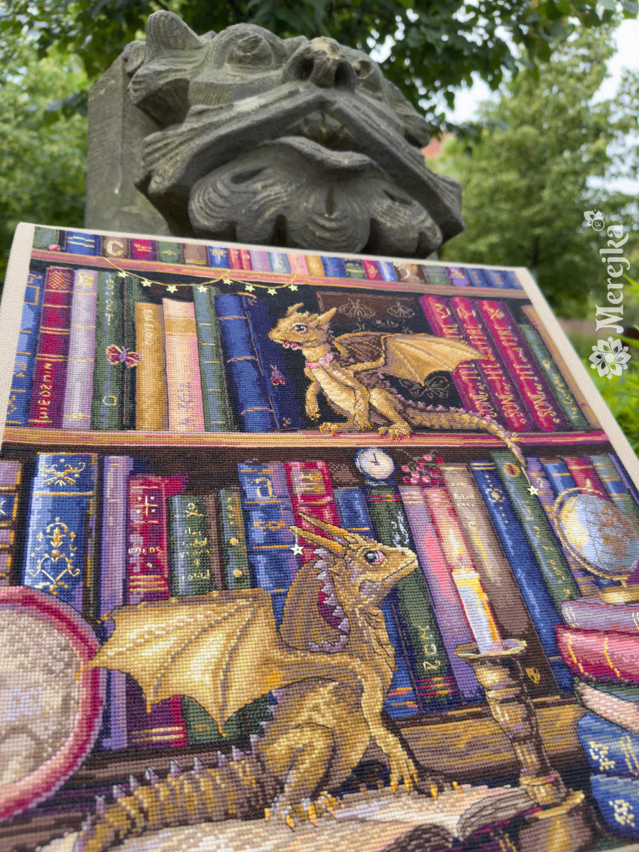 Kit de Punto de Cruz Merejka – The Moth Hunters – K-266