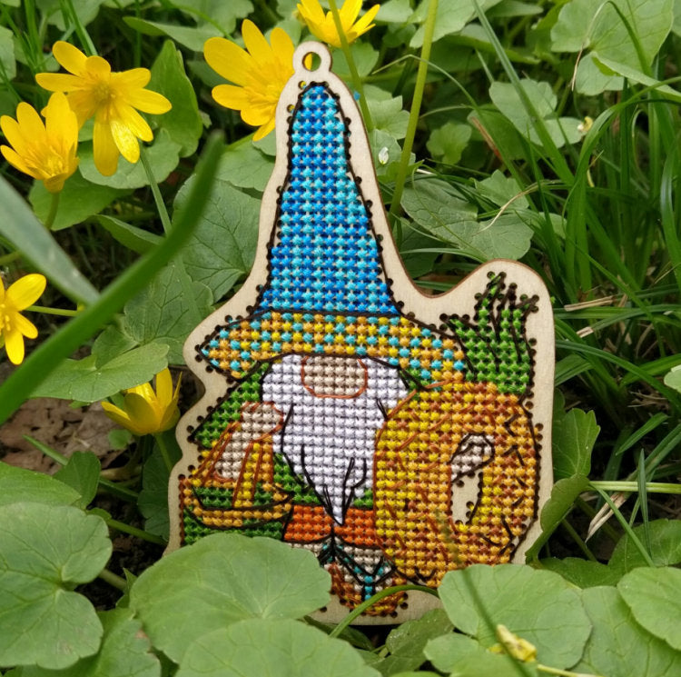 Gnome - Wizardi - Cross stitch kit KF022/87