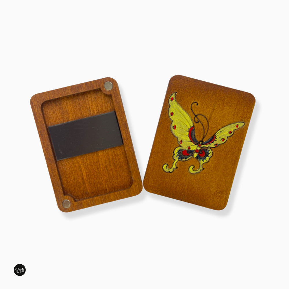 Étui à aiguilles en bois. Papillon - Wizardi KF056/3
