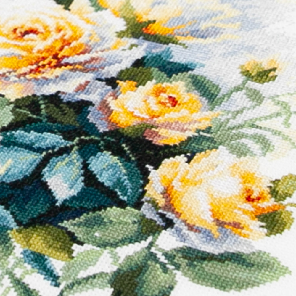 Kit de Punto de Cruz 70-08 “The Queen of Flowers” – Magic Needle