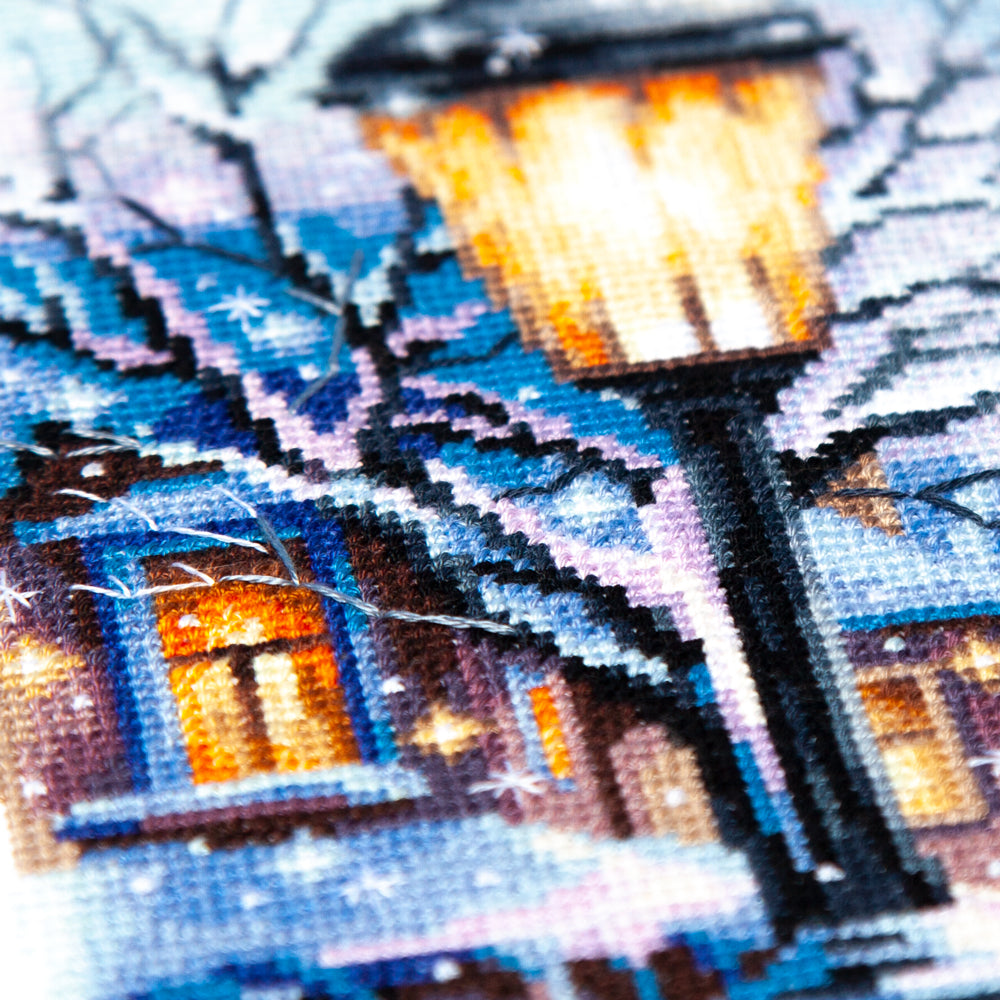 Cross Stitch Kit 70-35 “Snow In The City” – Magic Needle