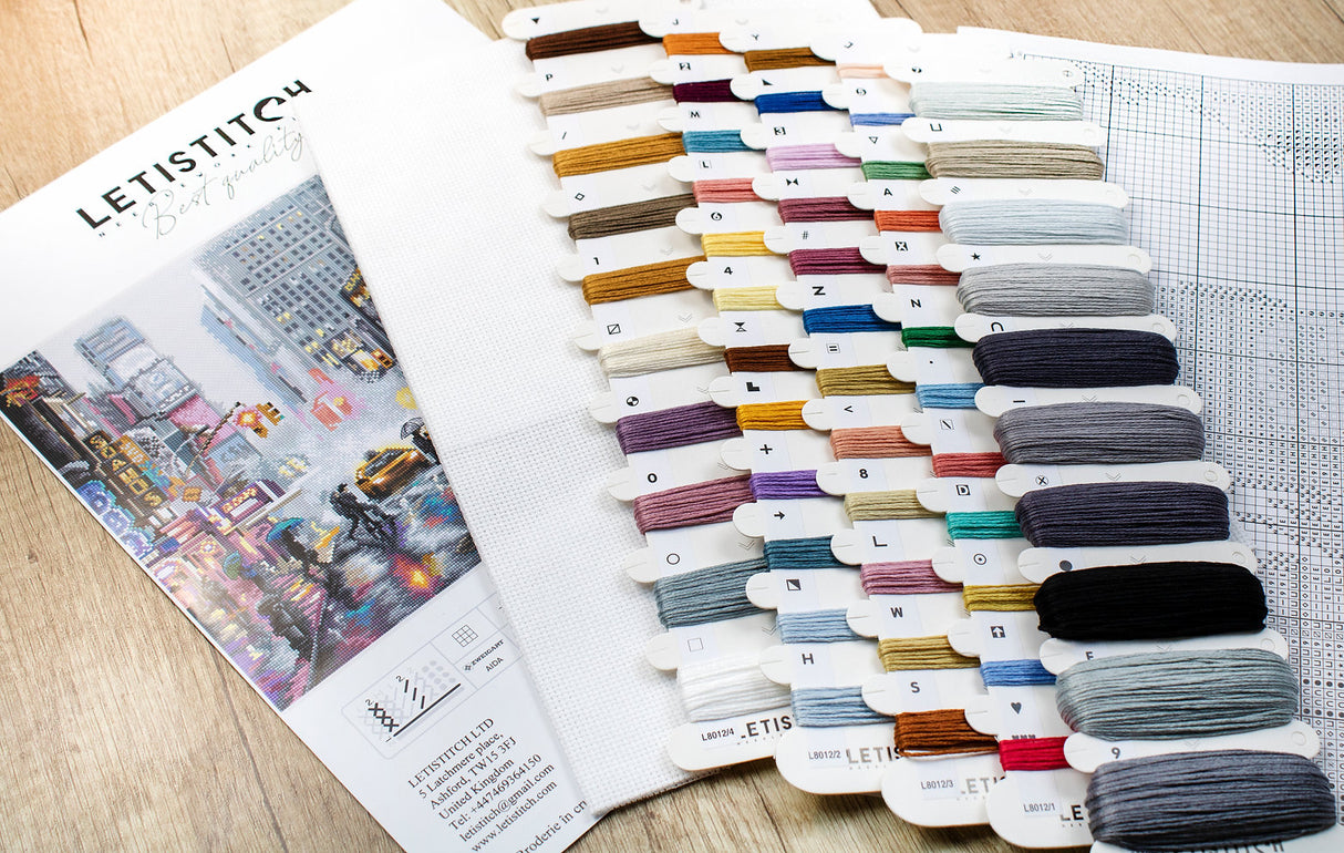 New York - L8012 LETISTITCH - Kit de Punto de Cruz