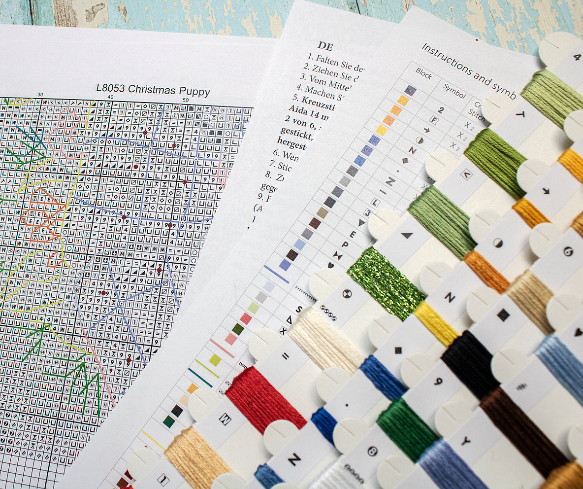 Christmas Puppy - L8053 LETISTITCH - Cross Stitch Kit