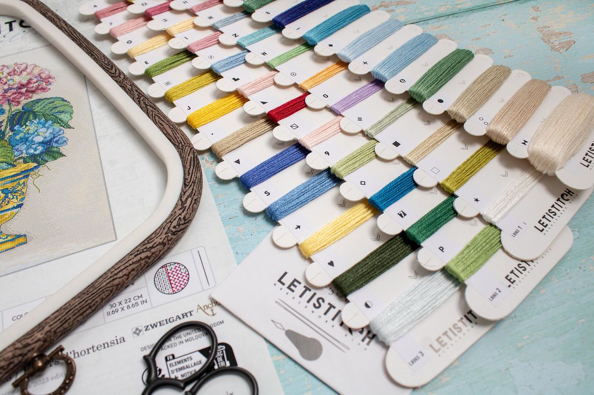 Hydrangea Flowers - L8065 LETISTITCH - Cross Stitch Kit