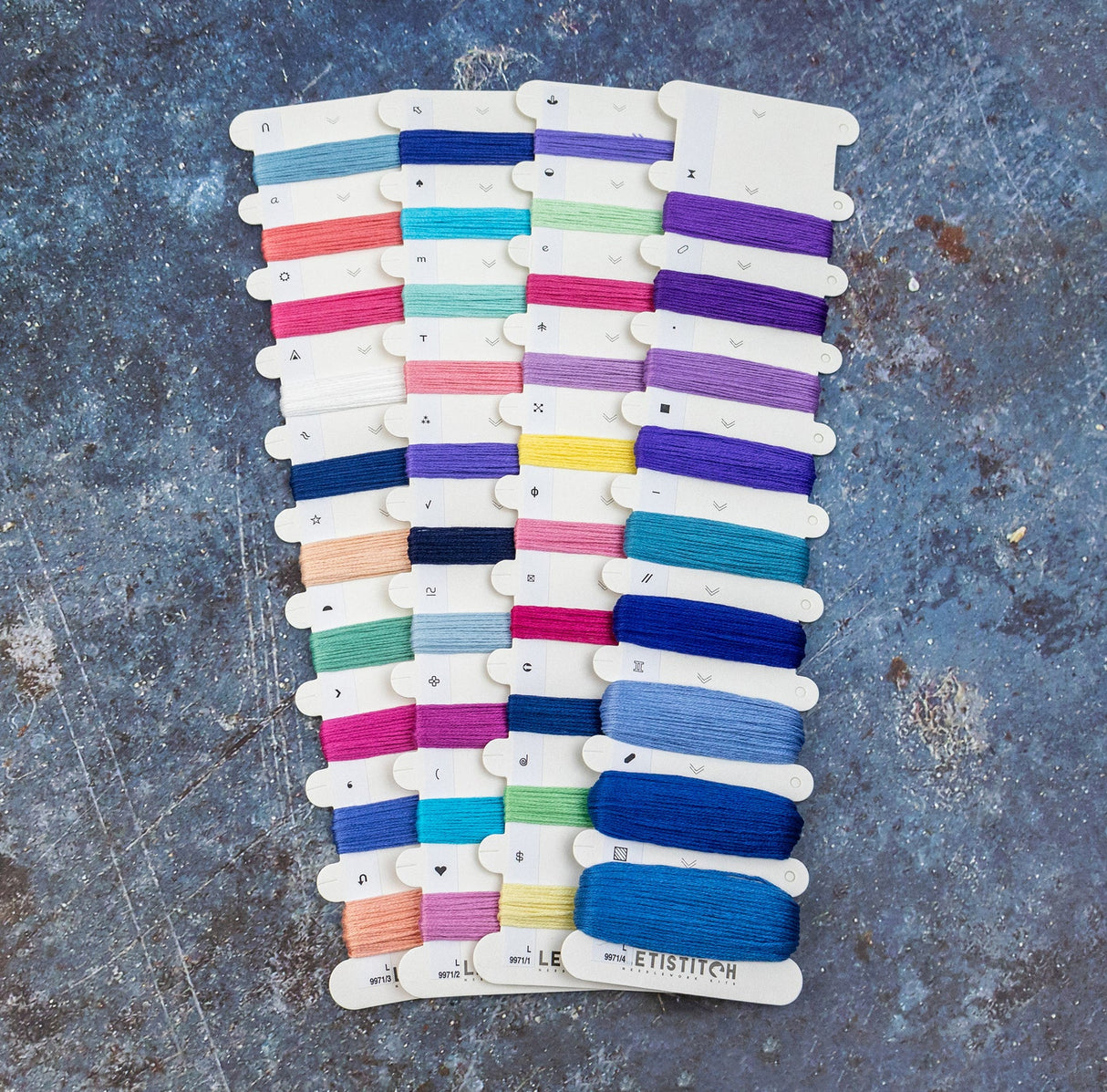 Kit de Punto de Cruz LetiStitch L9971 – Aurora Guardian