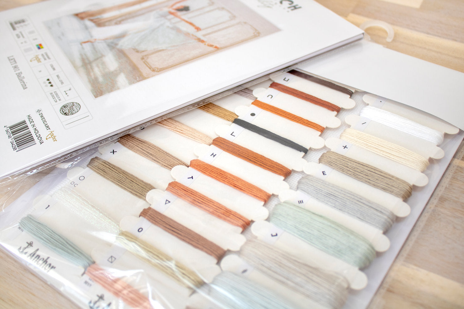 Ballerina - Cross Stitch Kit LETISTITCH LETI 901