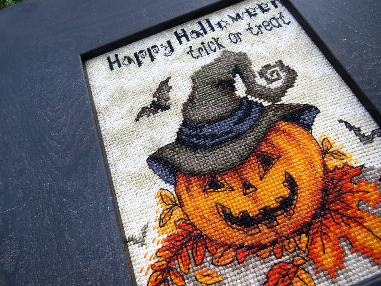 LETI 956 Trick or Treat - LETISTITCH - Cross Stitch Kit