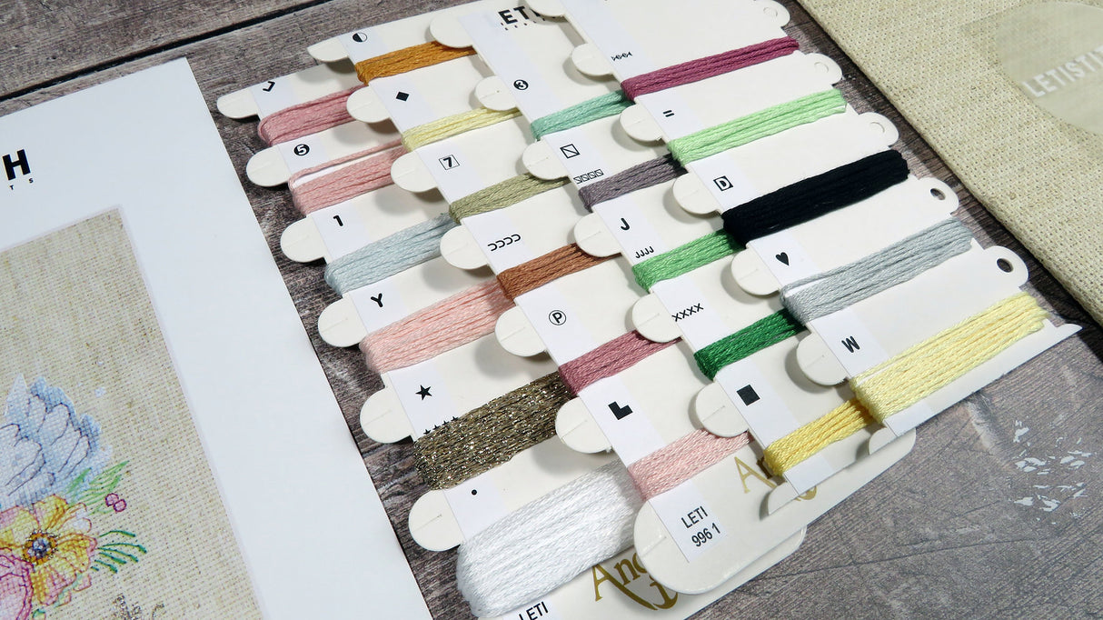 LETI 996 Be the Queen - LETISTITCH - Cross Stitch Kit