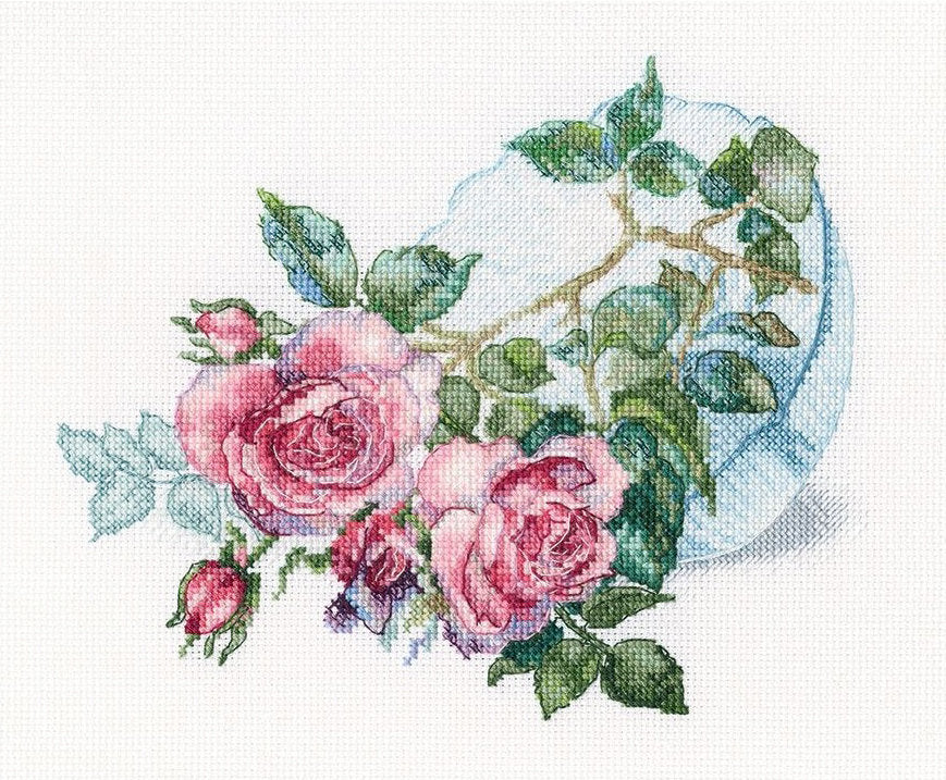 Tender Cocoons - RTO M808 - Cross Stitch Kit