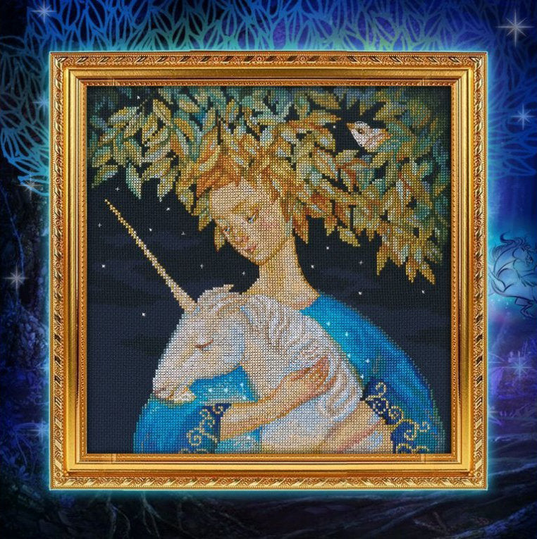 esprit doux. RTO M897. trousse au point de croix