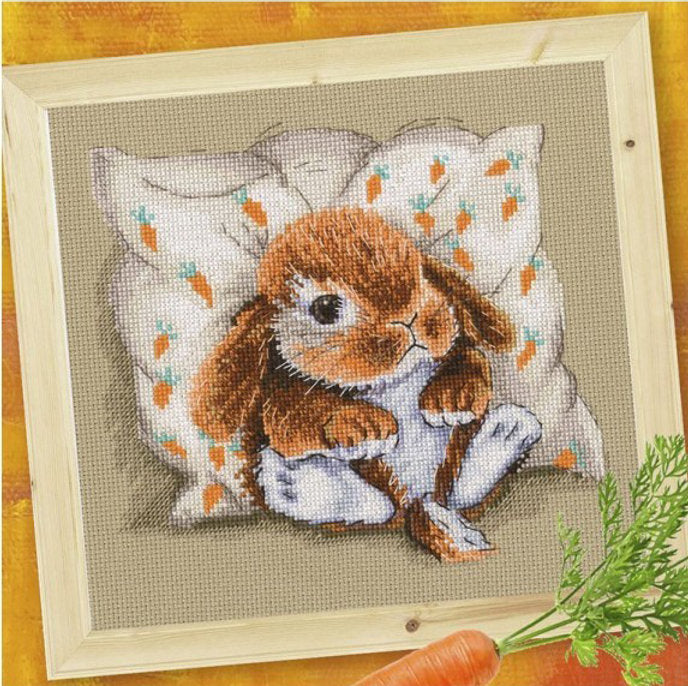 Conejito. RTO M903. Kit de punto de cruz