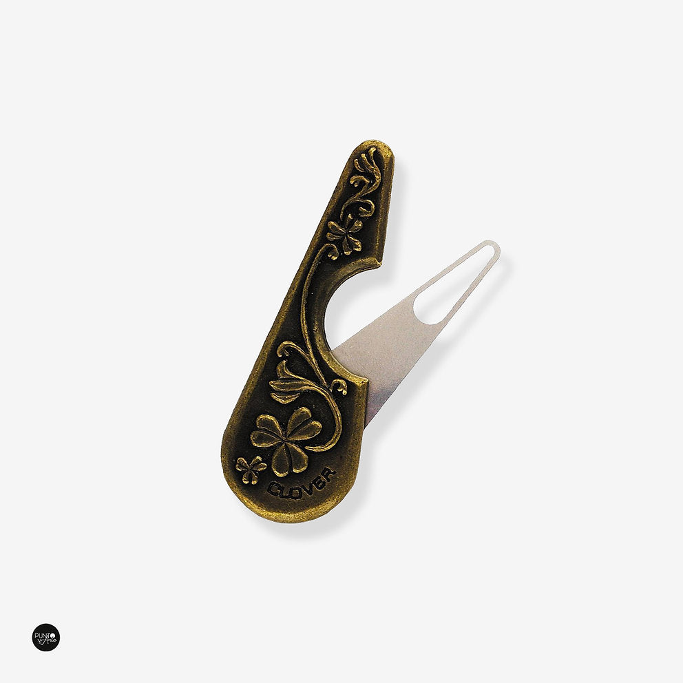 Clover 3114 Antique Vintage Style Needle Threader | Easy threading for wool and thick threads